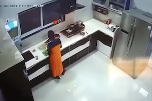 【動画】キッチンを破壊する威力で爆発する圧力鍋の恐怖。